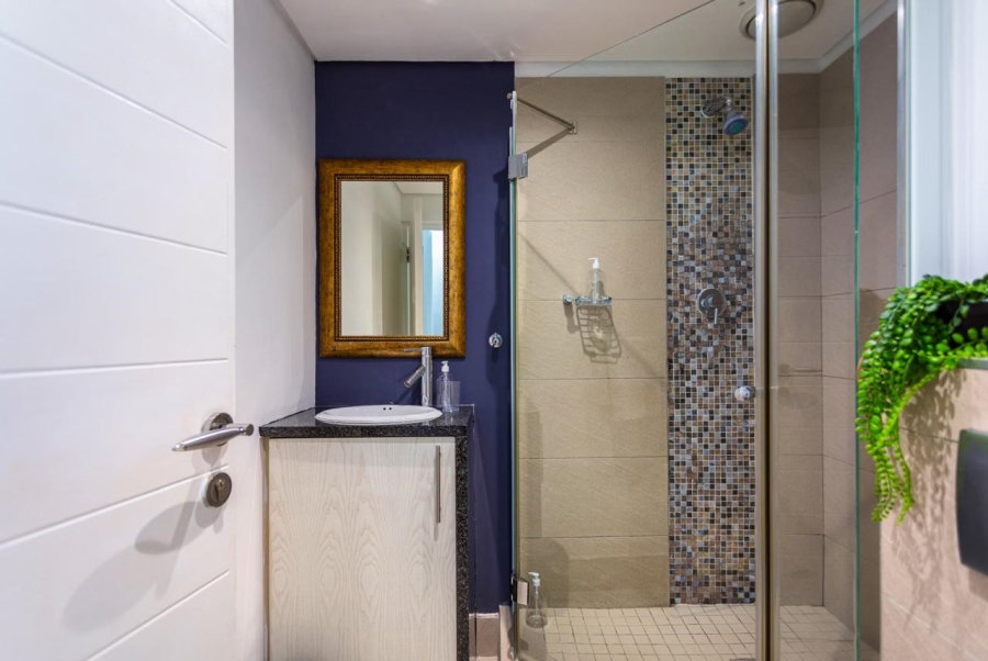 To Let 2 Bedroom Property for Rent in De Waterkant Western Cape